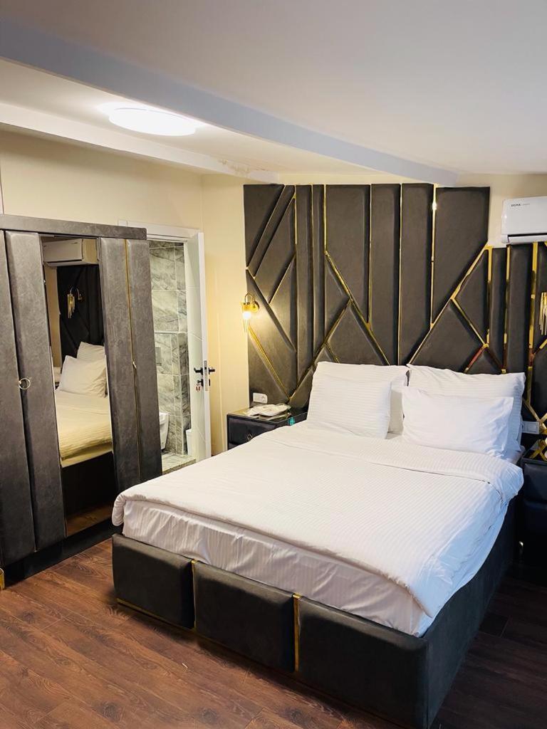 Aymira Suite Hotel Istanbul Room photo